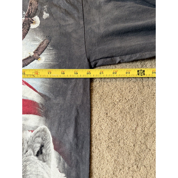 The Mountain Gray Wolf Shirt American Flag Long Sleeve Tee Size Medium M - Picture 6 of 7